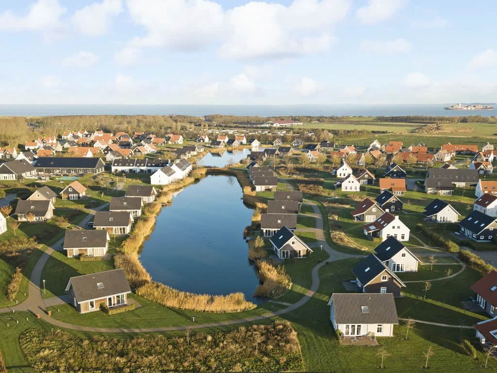 Impressie van Dormio Strand Resort Nieuwvliet-Bad, het voormalige Landal park op Zeeuws-Vlaanderen.