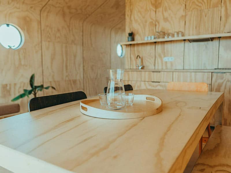 Impressie van de keuken in cabin Oep voor 4 personen, op vakantiepark de Klepperstee in Ouddorp