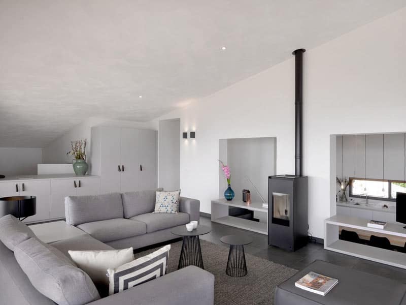 Indruk van de woonkamer in de 4-persoons watervilla Super VIP op Oasis Punt-West