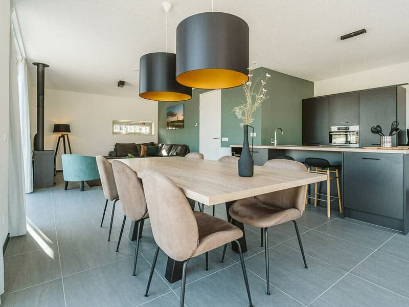 Impressie van de keuken in het vakantiehuis Luxe voor 6 personen, op Ridderstee Ouddorp Duin