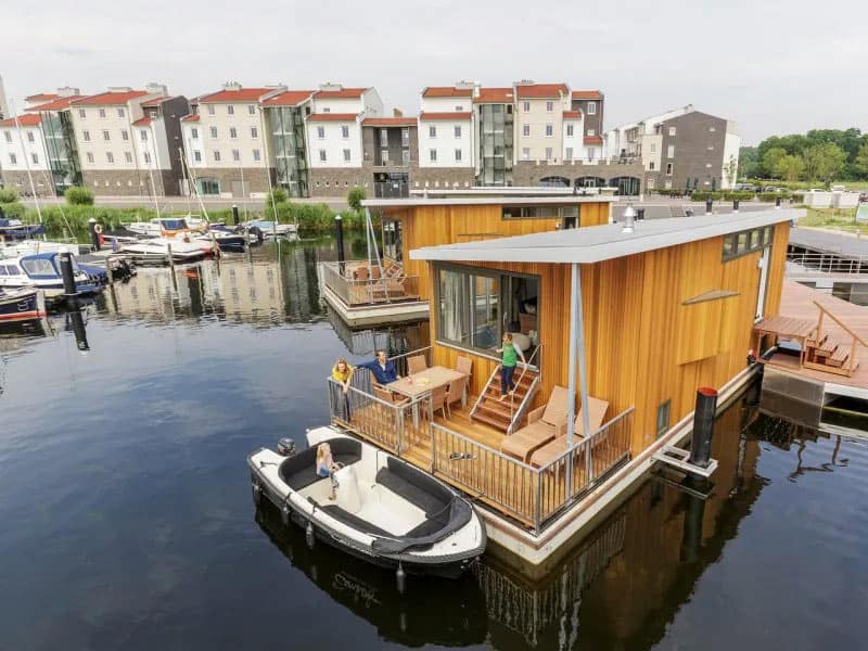 Impressie van de Eemhof woonboot voor 6 personen van Center Parcs in Zeewolde