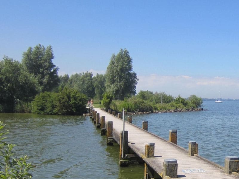Impressie van de omgeving van vakantiepark IJsselhof in Andijk