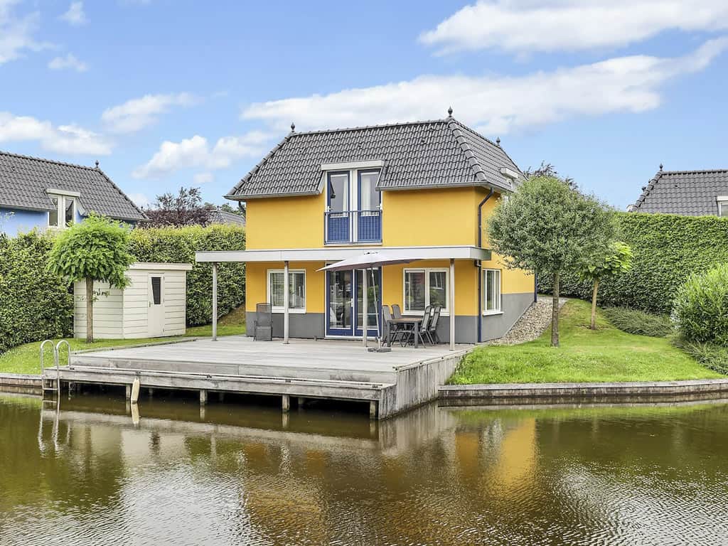 Impressie van de comfort bungalow voor 6 personen op Summio Waterpark De Bloemert 6C