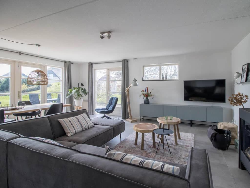 Impressie van de 6-persoons Beach Resort Makkum Duinvilla+