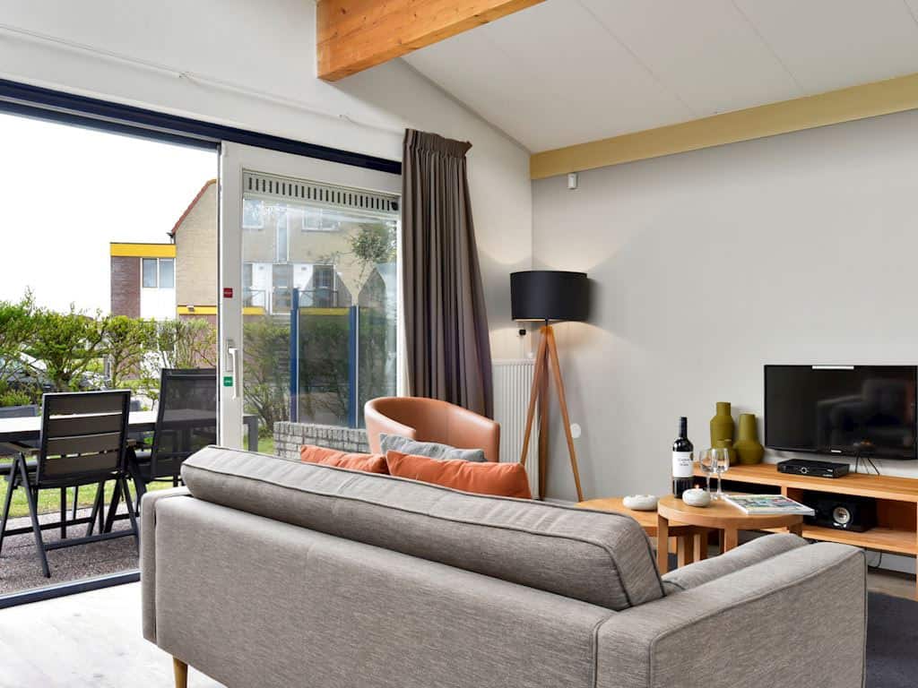 Impressie van de woonkamer in de 4-persoons villa Landal Beach Resort Ooghduyne 4C