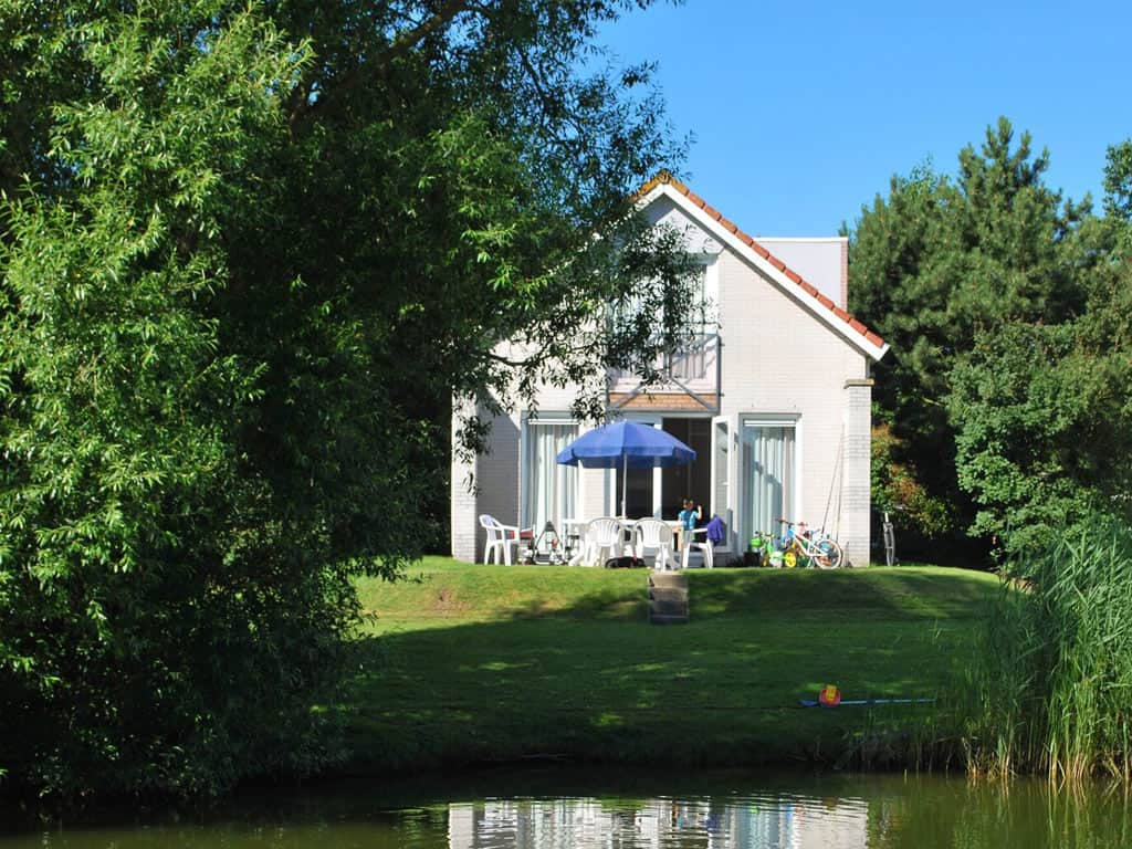 Impressie van de bungalow Solo voor 6 personen op Beach Resort Makkum