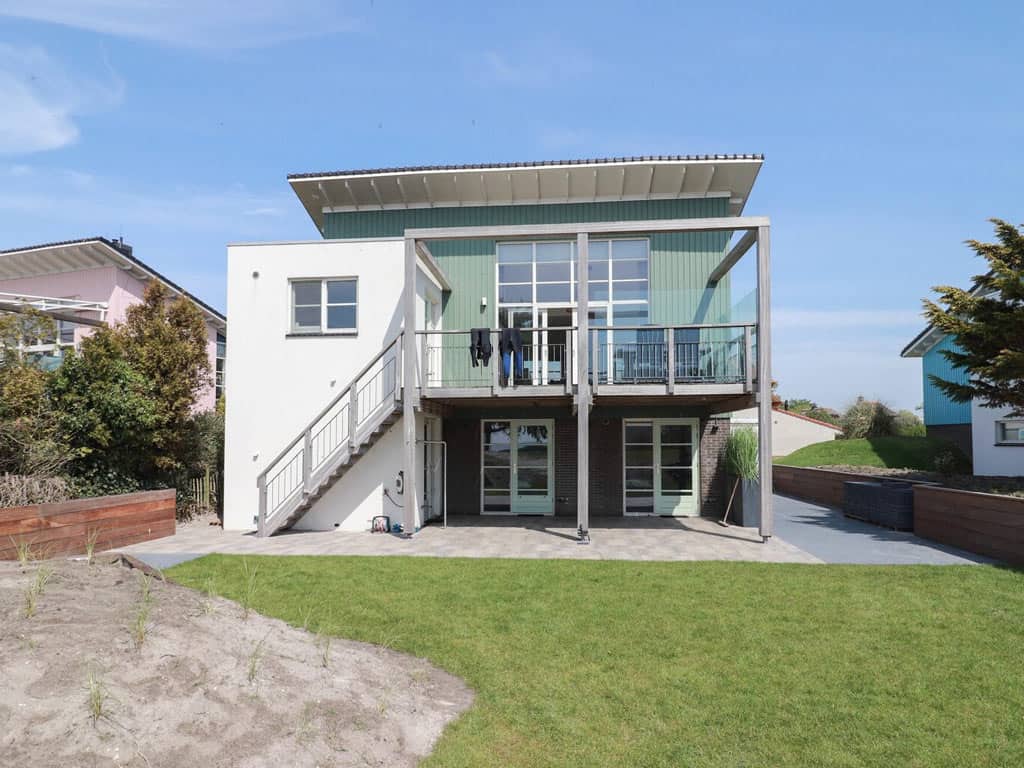 Impressie van de Strandvilla+ voor 6 personen op Beach Resort Makkum