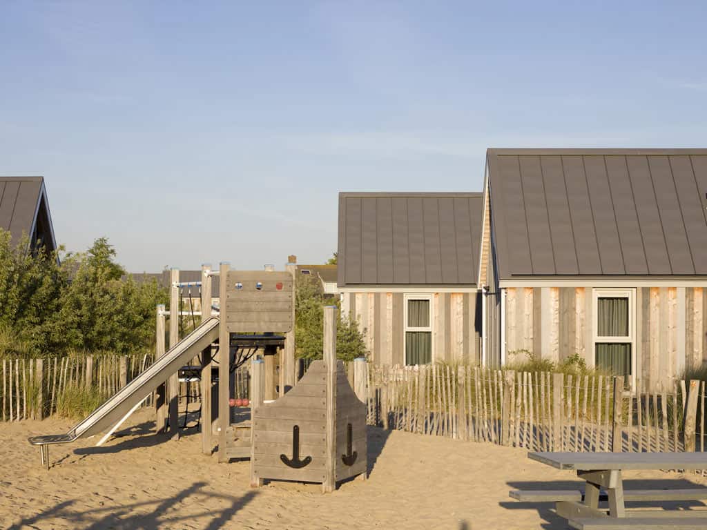 Impressie van enkele lodges op Roompot Beach Resort in Nieuwvliet-Bad, op loopafstand van het strand