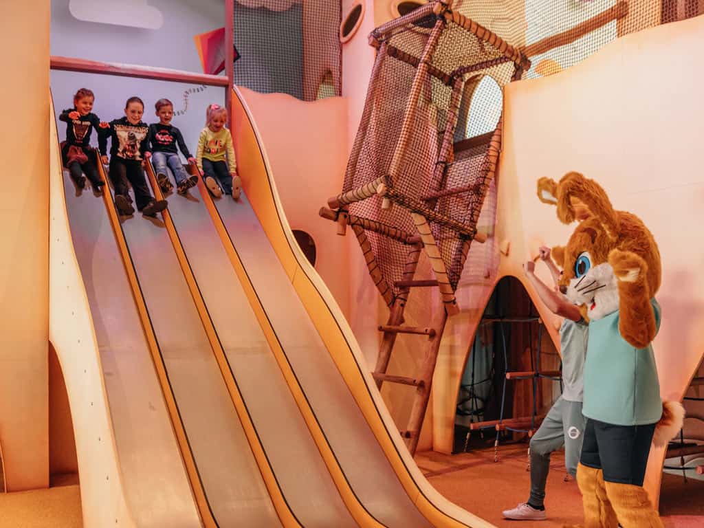 Impressie van de indoor speeltuin bij Roompot in Nieuwvliet-Bad