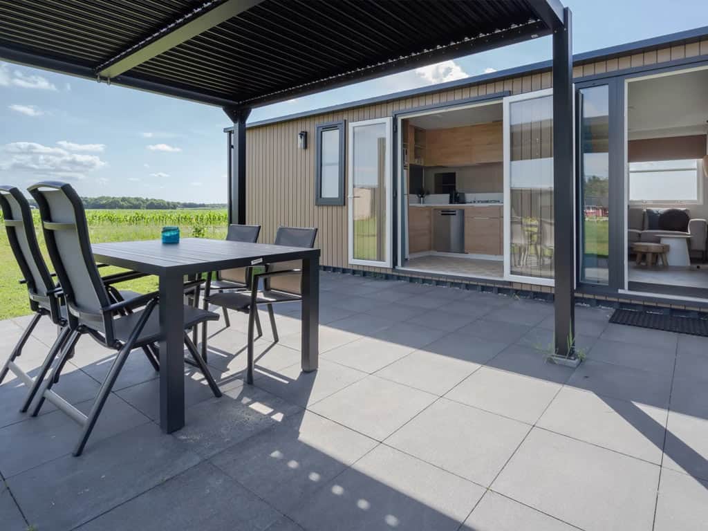 Impressie van de mobil home Lofoten voor 4 personen op RCN de Flaasbloem in Chaam