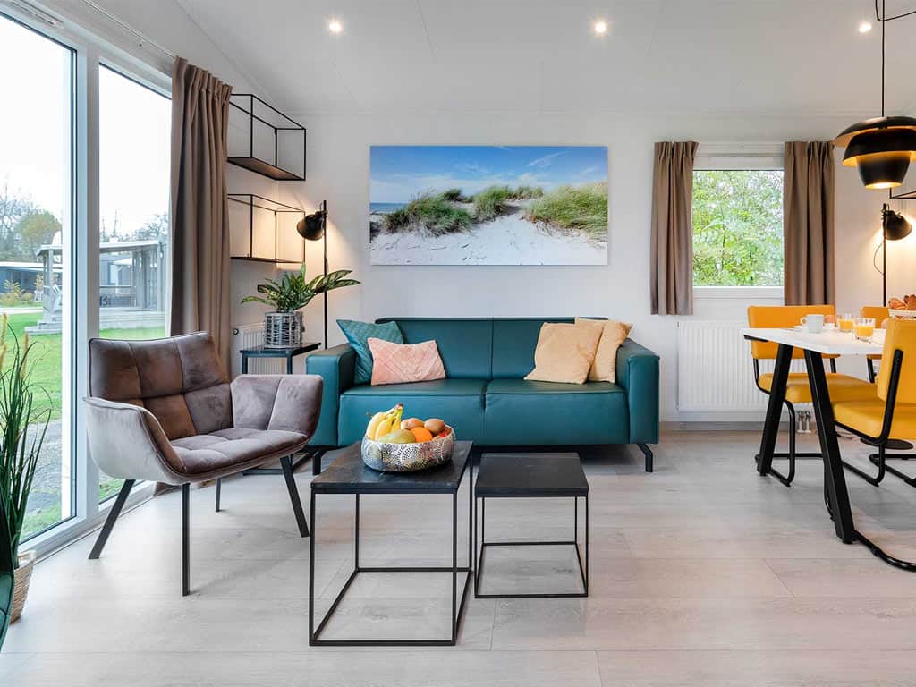 Impressie van het interieur van het 4-persoons chalet Duinroos op Molecaten Park Rondeweibos