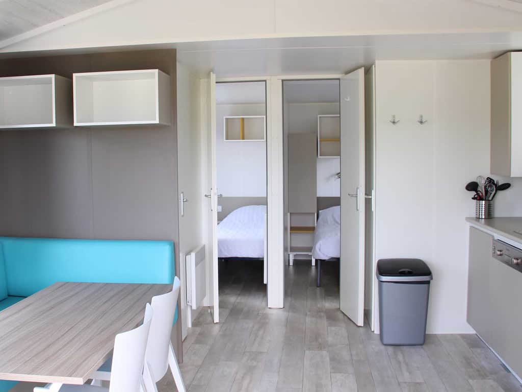 Impressie van het interieur van het 4-persoons chalet Krekel op Molecaten Park Rondeweibos