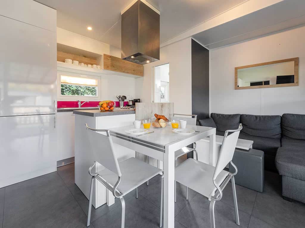 Impressie van het interieur van het 4-persoons chalet Parnassia op Molecaten Park Waterbos op Voorne-Putten