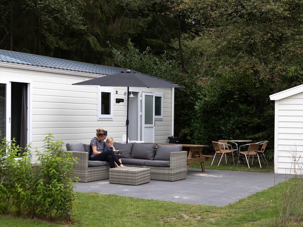 Impressie van chalet Hulst voor 6 personen op Ardoer Camping De Noetselerberg in Nijverdal
