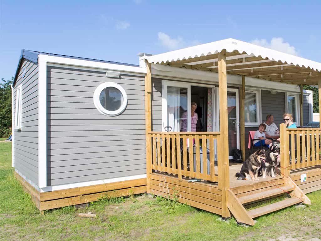 Impressie van het chalet Zomerzon voor 6 personen bij camping Molecaten Park Hoogduin in Cadzand, Zeeland