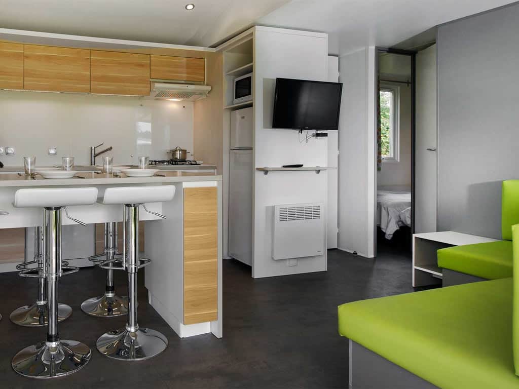 Impressie van het interieur van het 6-persoons chalet Zomerzon op Molecaten Park Rondeweibos