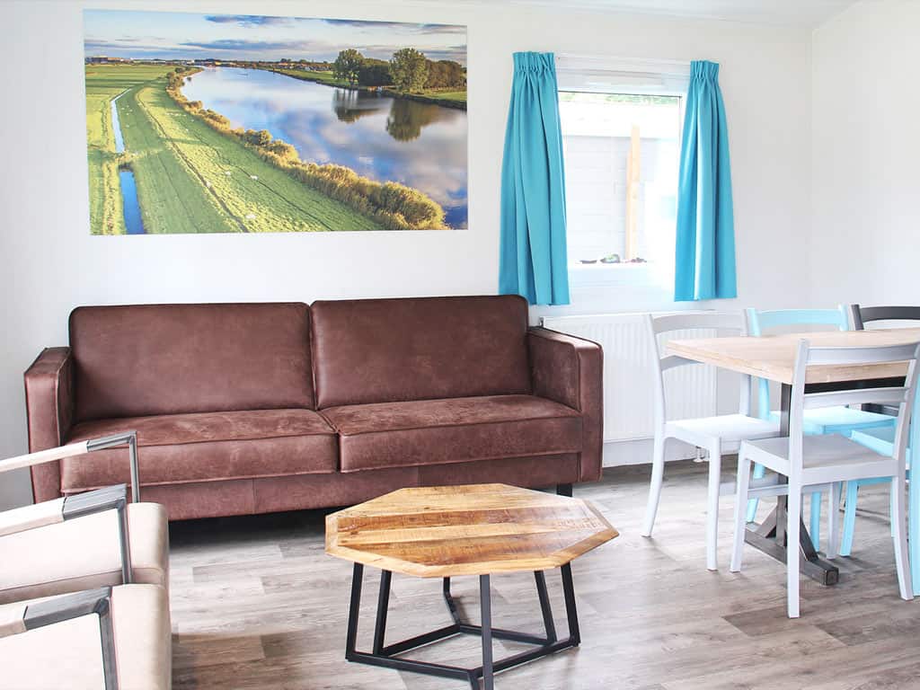 Impressie van het interieur van het 6-persoons chalet Akelei op Molecaten Park De Agnietenberg