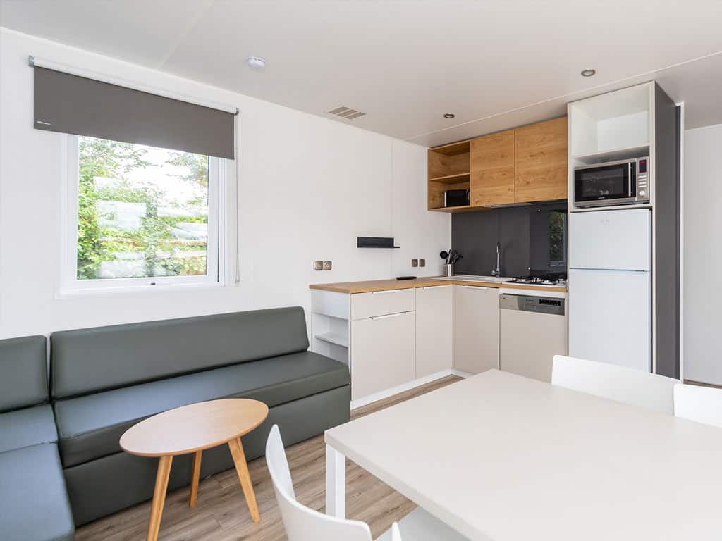 Impressie van het interieur in het 6-persoons Lavendel chalet op Molecaten Park Bosbad Hoeven
