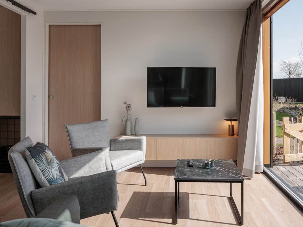 Impressie van de inrichting in de Pets Lodge 4 voor 4 personen op Roompot Beach Resort Brouwersdam