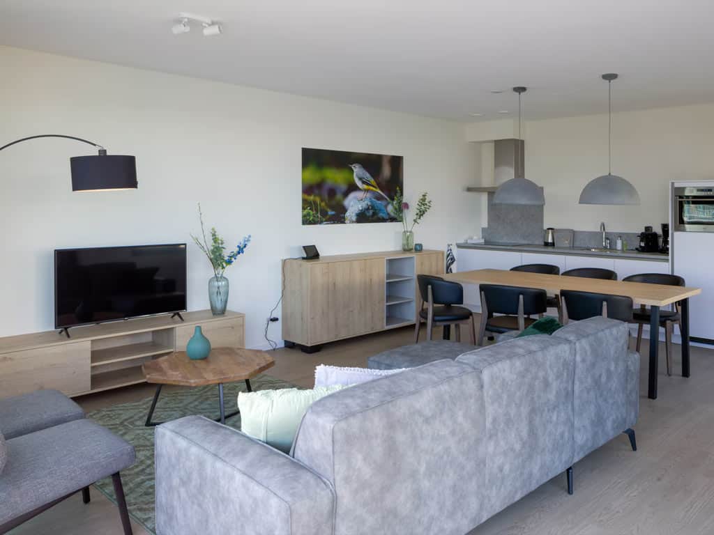 Impressie van de inrichting van de 6-persoons Watervilla 6 op Roompot Résidence De Veerse Wende