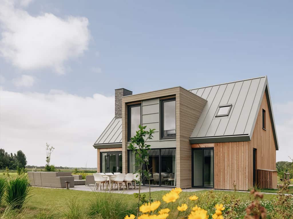 Impressie van een van de luxe villa's vlak bij het Veerse Meer op Roompot Domein Het Camperveer