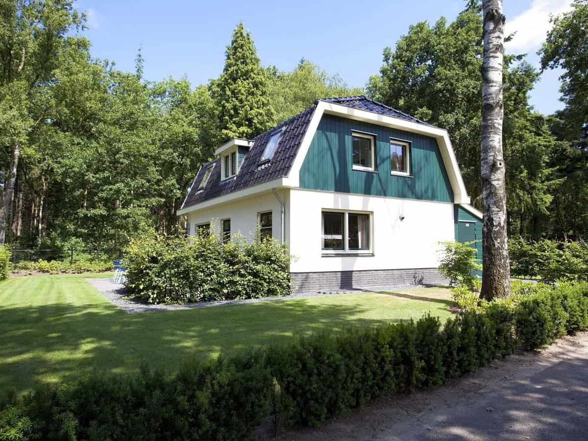Impressie van de Boshoeve villa, een vakantiehuis op de Veluwe voor 10 personen op TopParken Bospark Ede