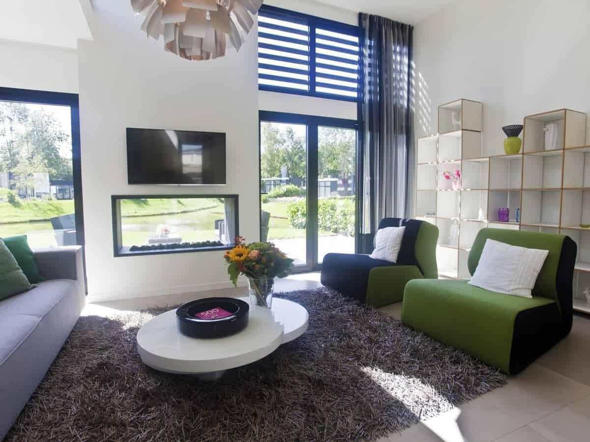 Impressie van de inrichting van chalet Cube Elite 4 voor 4 personen op EuroParcs Bad Hulckesteijn in Nijkerk