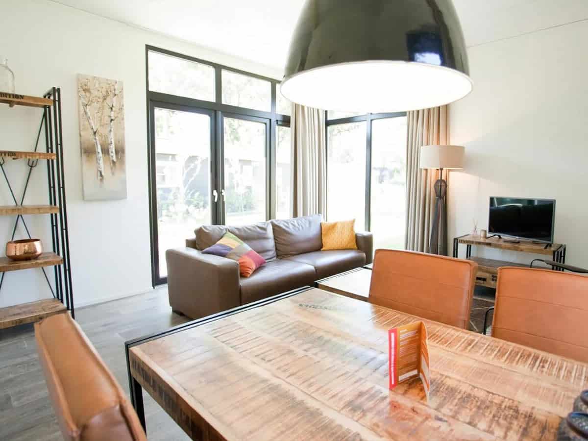Impressie van de inrichting van Cube la Mer 4 voor 4 personen op EuroParcs De Zanding in Otterlo