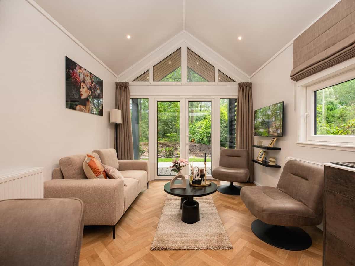 Impressie van de inrichting van vakantiehuis Tiny Loft voor 4 personen op Veluwepark de Bosgraaf in Lieren, op de Veluwe