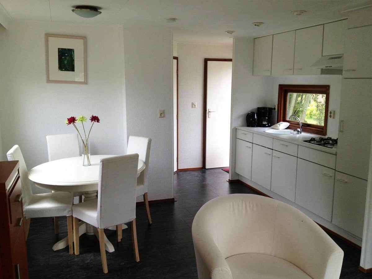 Impressie van de inrichting van chalet Berkel 2 voor 2 personen op EuroParcs De Biesbosch in Dordrecht