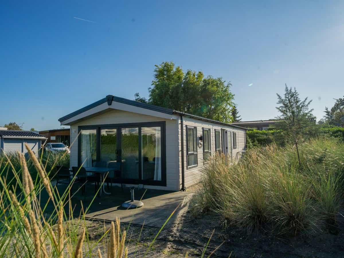 Impressie van chalet Velthorst 4, een vakantiehuis in Hellevoetsluis voor 4 personen op EuroParcs Poort van Zeeland