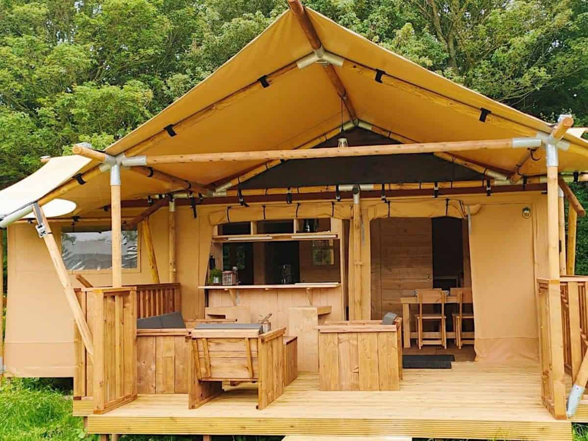 Impressie van de glamping tent Dreamer 4 voor 4 personen op EuroParcs Molengroet in Noord-Scharwoude