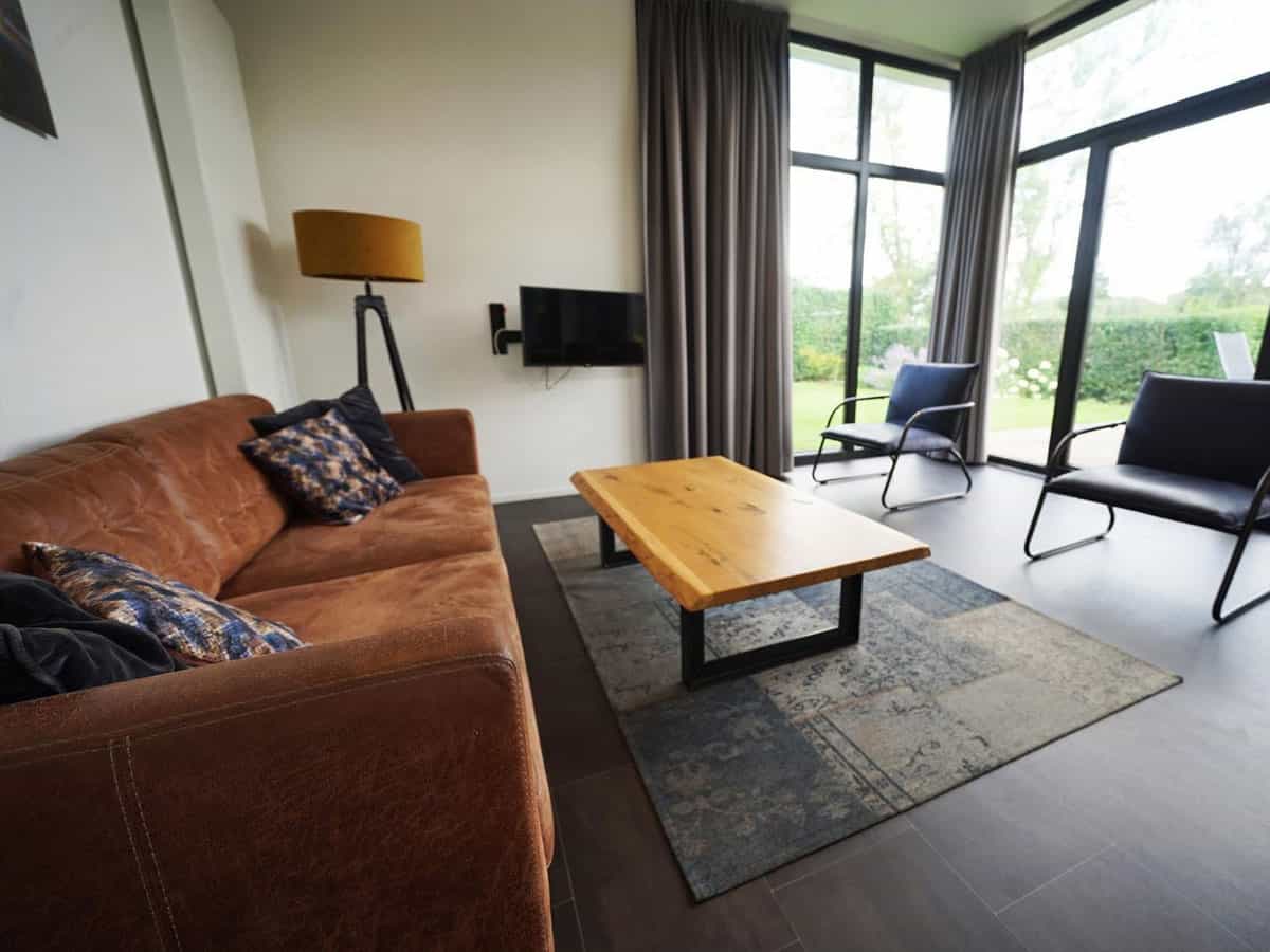 Impressie van de inrichting van de Cube Maximaal 6 voor 6 personen, een vakantiehuis vlak bij Haarlem op EuroParcs Spaarnwoude in Halfweg