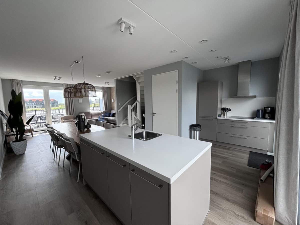 Impressie van de inrichting van appartement De Hanze 10 voor 10 personen op EuroParcs De IJssel Eilanden in Kampen