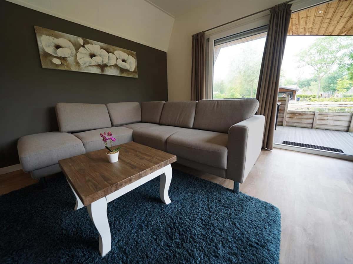 Impressie van de inrichting van chalet Velthorst 4 voor 4 personen op EuroParcs Reestervallei in IJhorst