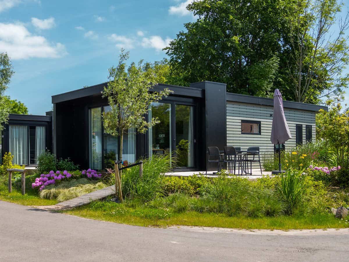 Impressie van chalet Comfort+ voor 4 personen op Vakantiepark De Wiedense Meren in Wanneperveen