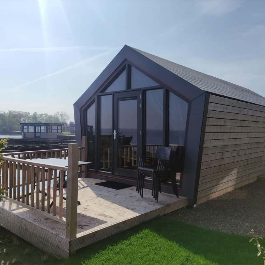 4-persoons tiny house Havenzicht